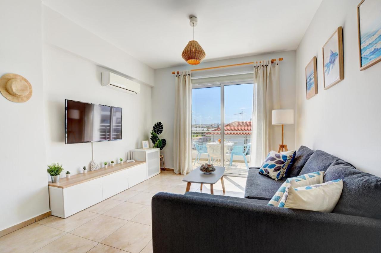 ♥ Sunny&Cozy Family Apartment ★ Walk To The Beach☼ Paralimni Dış mekan fotoğraf