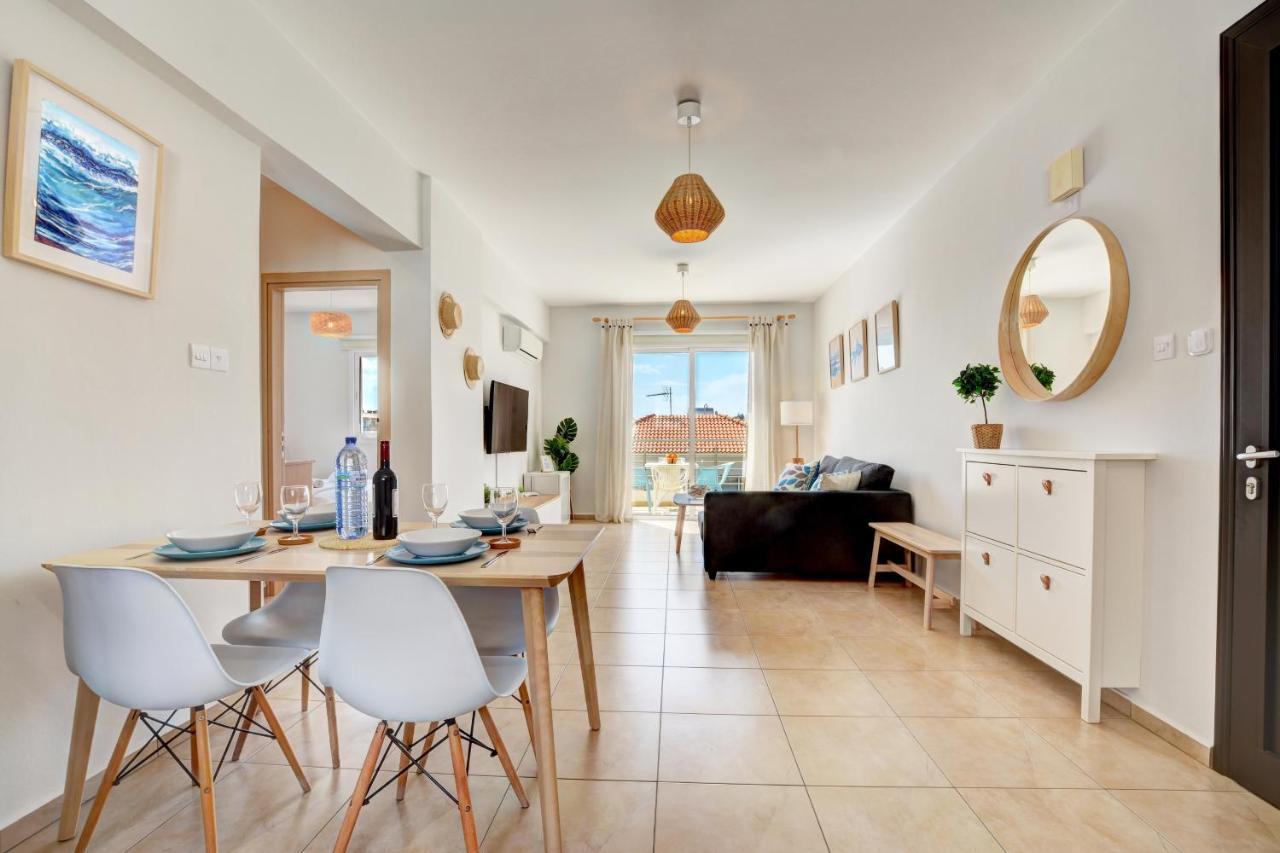 ♥ Sunny&Cozy Family Apartment ★ Walk To The Beach☼ Paralimni Dış mekan fotoğraf