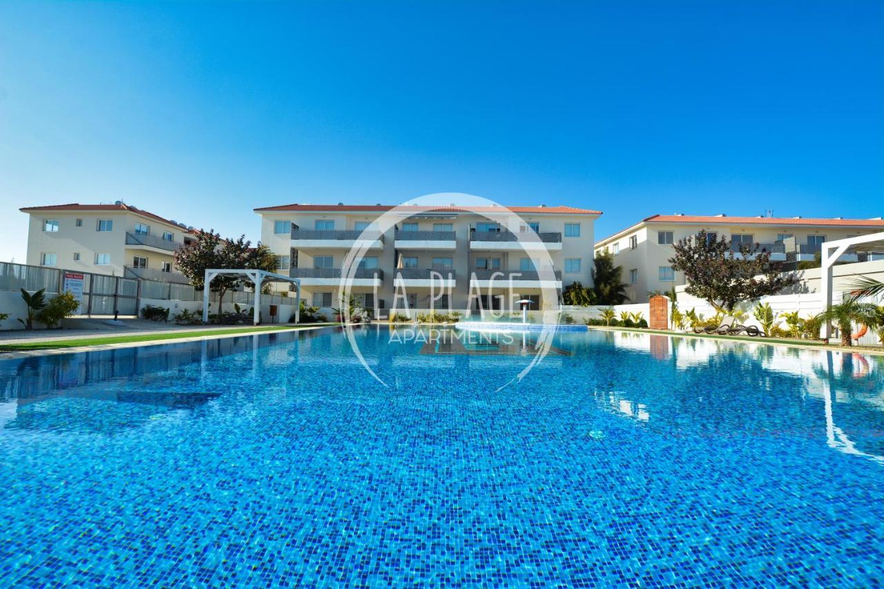♥ Sunny&Cozy Family Apartment ★ Walk To The Beach☼ Paralimni Dış mekan fotoğraf