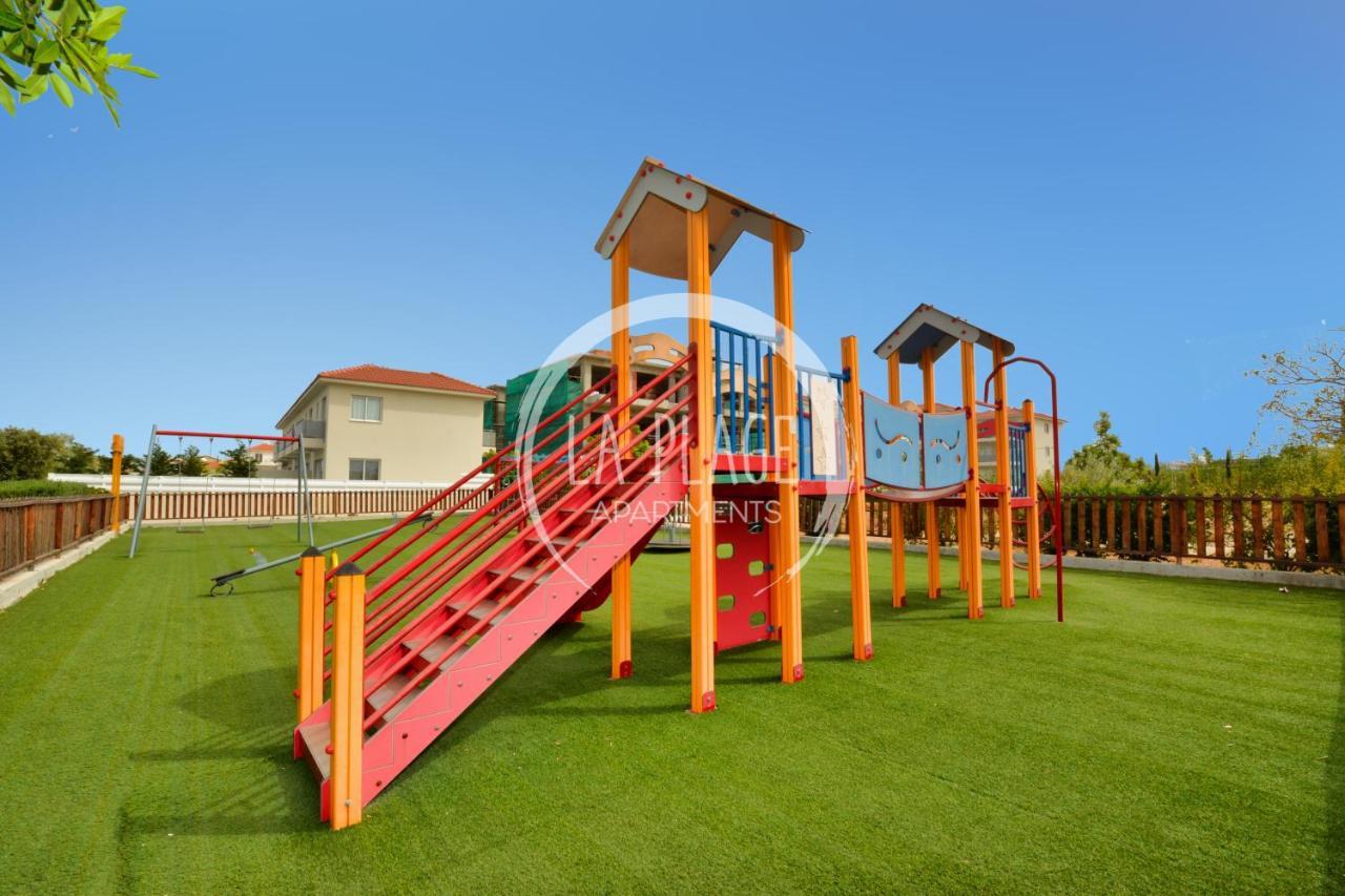 ♥ Sunny&Cozy Family Apartment ★ Walk To The Beach☼ Paralimni Dış mekan fotoğraf