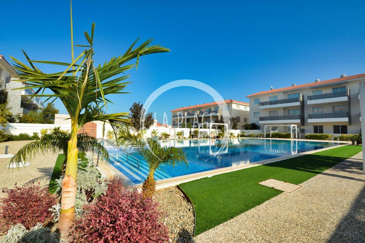 ♥ Sunny&Cozy Family Apartment ★ Walk To The Beach☼ Paralimni Dış mekan fotoğraf