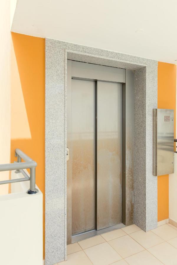 ♥ Sunny&Cozy Family Apartment ★ Walk To The Beach☼ Paralimni Dış mekan fotoğraf